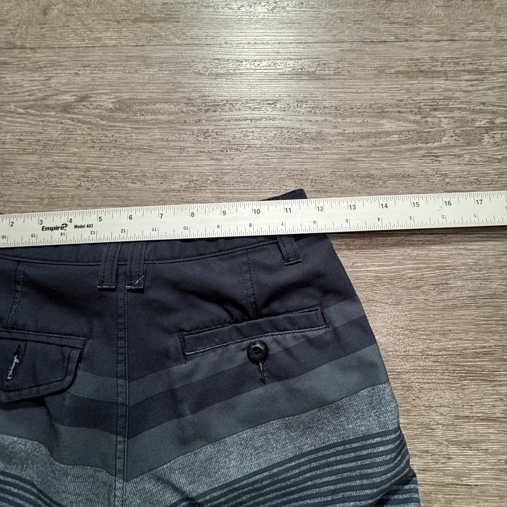Rip Curl Shorts‎ Youth 23 Gray Stripe Boardshorts Surf Swim Boardwalk Hybrid